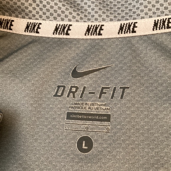 Nike- 3/4 zip jacket - men’s large - Picture 4 of 11